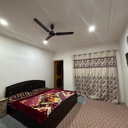 Hotel Reshi Srinagar  Bagian luar foto